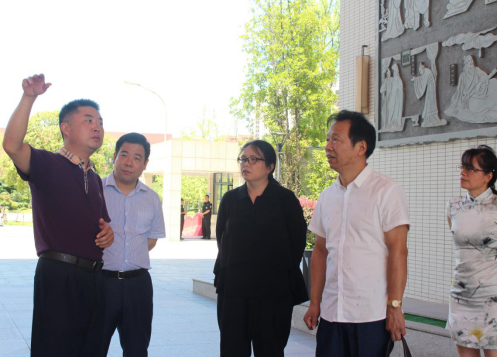 督校园安全,化大班额困境146.png